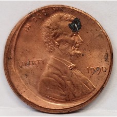 UNITED STATES OF AMERICA 1990 . ONE 1 CENT COIN . ERROR . MIS-STRIKE . OFF CENTRE